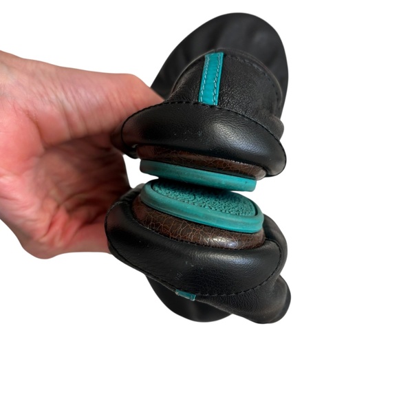 Tieks black leather flats shoes size 7 - Picture 7 of 7